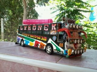 โมเดลรถบัส