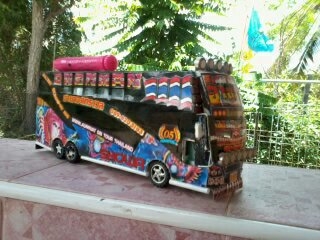 โมเดลรถบัส