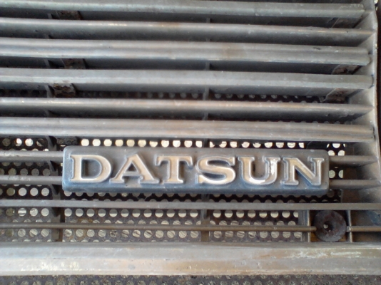 แยกอะไหล่ Datsun cedric 260c เล่มทะเบียนก็มีครับ แยกอะไหล่ Datsun cedric 260c เล่มทะเบียนก็มีครับ