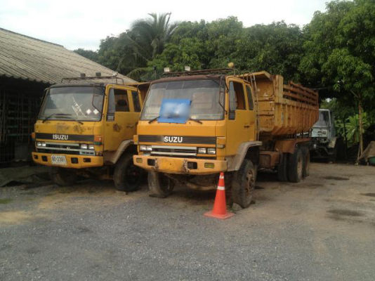 ขายรถบรรทุกสิบล้อดั๊มพ์ Isuzu หัวขาว ด.ท้องเรือ เฉพาะตัวรถไม่มีเครื่อง-เกียร์ ปี 2535 ทะเบียนพร้อม
