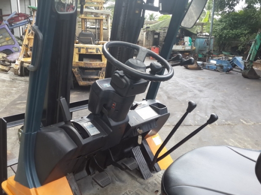 ขายรถยก TOYOTA 1.5 ตัน รุ่น 7FG15(LPG) มือสองญี่ปุ่น