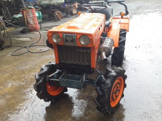 ขายรถไถนา 4WD KUBOTA รุ่น B6001 มือสองญี่ปุ่น ขายรถไถนา 4WD KUBOTA รุ่น B6001 มือสองญี่ปุ่น