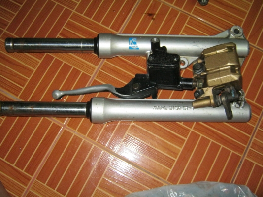 ขายอะไหล่สปาร์ค110 กล่องไฟมีโอ กันสาดe-car 500ทุกชิ้นจ้า