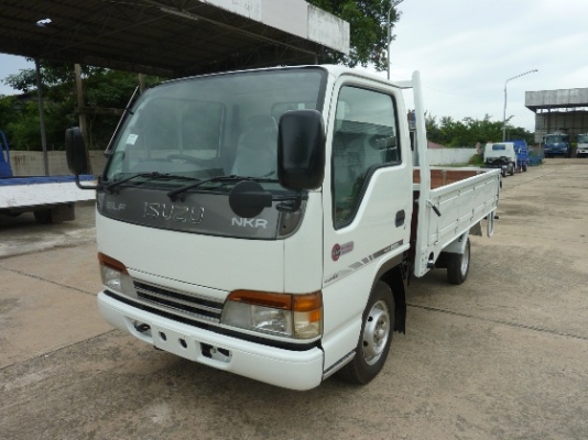 ISUZU NKR การ์ตุน 100 HP 4 สูบ  LPG + กระบะไม้คาร์โก้ ป้ายเล็กไม่ติดเวลา พร้อมใช้งาน สนใจโทร 083-3121666 เฮียสรรชัย
