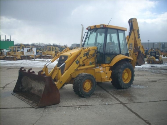 รถตักหน้าขุดหลัง นำเข้า สภาพกิ๊ก JBC214 790,000 บาท