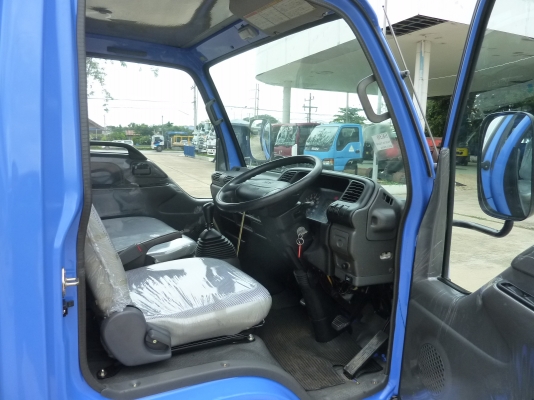 ISUZU NKR การ์ตูน  135 HP 4 สูบป้ายเล็กไม่ติดเวลากระบะดั้มพ์ 3 เมตร ชัย 081-6278983