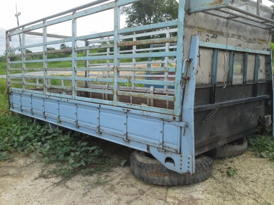 กระบะคาร์โก้  มีครอกเหล็ก