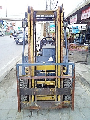 ขายรถยกโคมัสสึ 1.5 ตัน รุ่น15 เครื่องเบนซิน กระบอกคู่ เสาสูง 3 เมตร ยางตันใหม่ พวงมาลัยเพาเว่อร์ สีเดิมจากนอก นำเข้าจากญี่ปุ่น ใช้งานได้ทันที ขายรถยกโคมัสสึ 1.5 ตัน รุ่น15 เครื่องเบนซิน กระบอกคู่ เสาสูง 3 เมตร ยางตันใหม่ พวงมาลัยเพาเว่อร์ สีเดิมจากนอก นำเข้าจากญี่ปุ่น ใช้งานได้ทันที