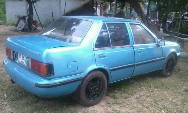 NISSAN SUNNY 1300 CC รถบ้านสภาพดีทั้งภายนอกและภายในพร้อมใช้งาน เครื่องแห้งแรงดีไม่เยิ้ม ภายในเก๋งสะอาดสวย ช่วงล่างดียางสภาพดี 60\% พร้อมใช้งาน เอกสารทะเบียนภาษีเต็มครบไม่ขาดพร้อมโอน ราคาต่อรองได้ครับ