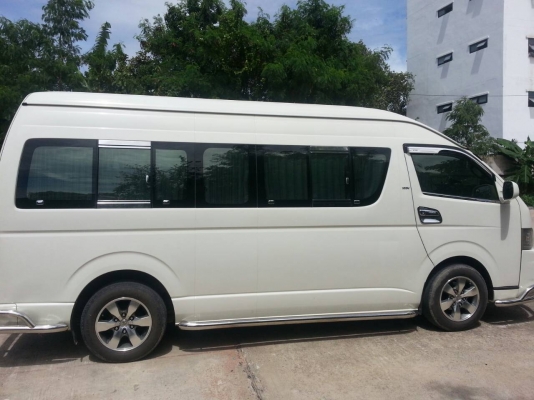 ขายด่วน รถตู้หลังคาสูง COMUTER