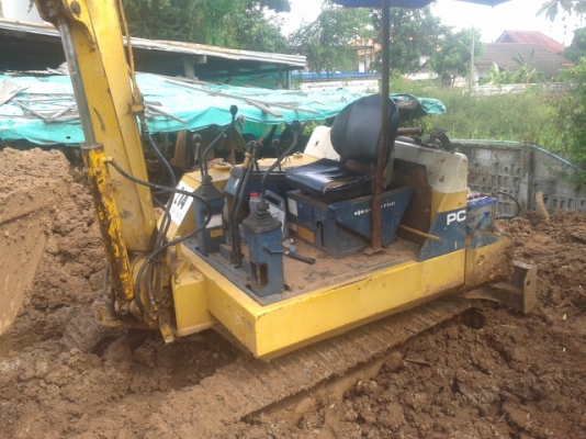 KOMATSU PC20-6 สภาพพร้อมใช้งาน รถสวยใช้งานทุกวัน เอกสารซื้อขาย