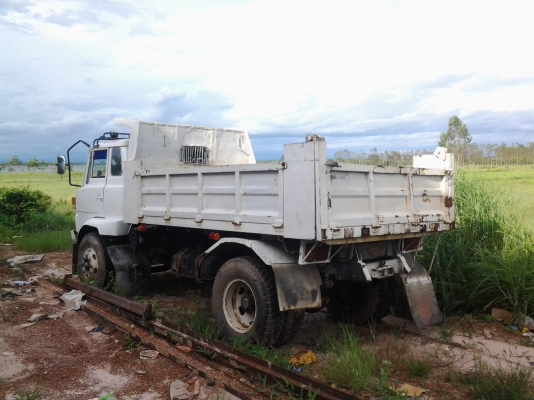 Hino KL เครื่อง EC100 ,, ho7c ก็ได้ มี2 เครื่อง ให้เลือกเบรคทิฟฟี่ เพาเวอร ช่วงล่างใหญ่KR ยาง900 ทะเบียนแจ้งจอด