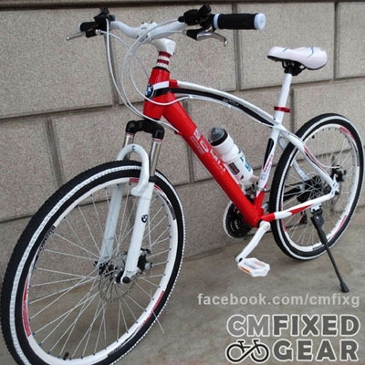 ขายรถจักรยานเสือภูเขา BMW Mountain Bike 21-Speed สีแดง ขายรถจักรยานเสือภูเขา BMW Mountain Bike 21-Speed สีแดง