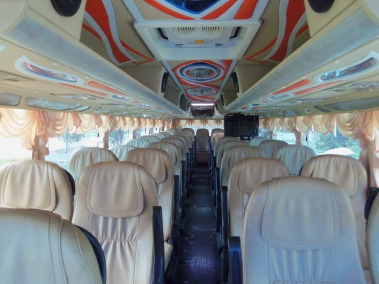 ต้องการขายรถบัส8ล้อMitsubishiแท้ทั้งชุด รถจดประกอบใหม่หมดทั้งคัน