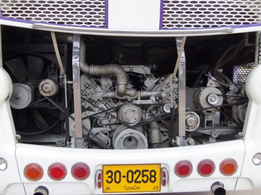 ต้องการขายรถบัส8ล้อMitsubishiแท้ทั้งชุด รถจดประกอบใหม่หมดทั้งคัน