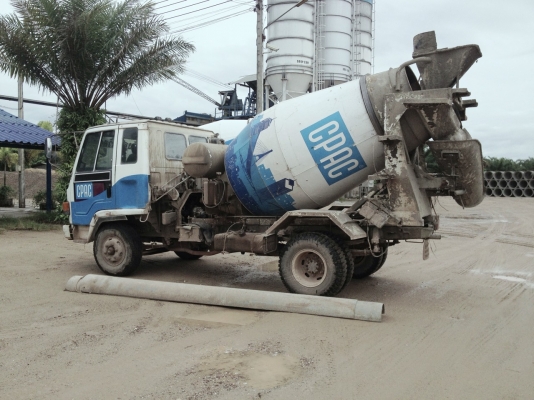 ลูกค้ามัดจำแล้วครับ  ขอบคุณครับ ซื้อ 1 แถม 1 รถโม่ 7 คิว แถม 2.5 คิว 850000 บาท