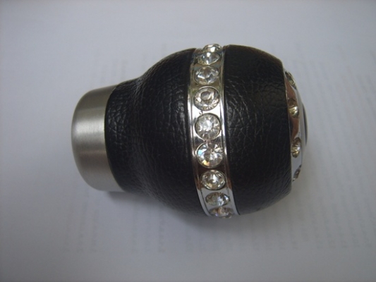 หัวเกียร์แต่ง MOMO ฝังเพรช