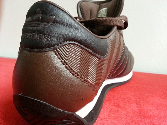 รองเท้าแท้ มือสอง สภาพสุดสวย : adidas &amp; newbalance เข้ามาดูซะให้ได้