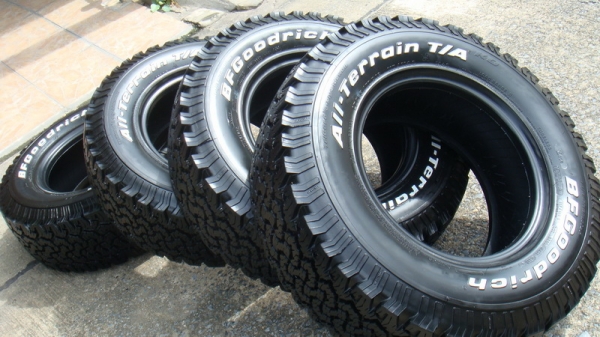 ขายยาง BF Goodrich Allterrain 265 70 r16 ปลายปี11 สวยกิ๊ก ขายยาง BF Goodrich Allterrain 265 70 r16 ปลายปี11 สวยกิ๊ก