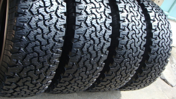 ขายยาง BF Goodrich Allterrain 265 70 r16 ปลายปี11 สวยกิ๊ก ขายยาง BF Goodrich Allterrain 265 70 r16 ปลายปี11 สวยกิ๊ก