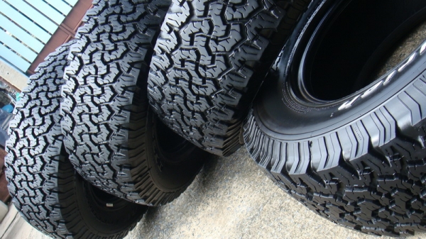 ขายยาง BF Goodrich Allterrain 265 70 r16 ปลายปี11 สวยกิ๊ก ขายยาง BF Goodrich Allterrain 265 70 r16 ปลายปี11 สวยกิ๊ก