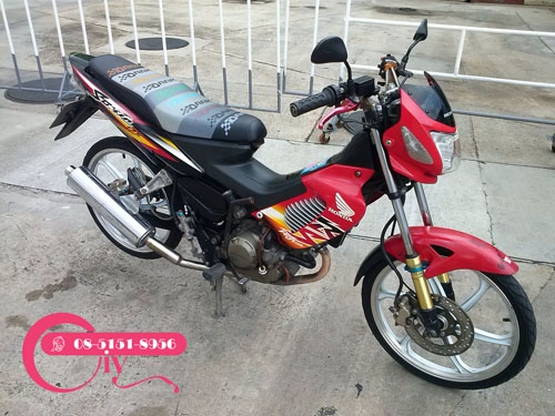 ขาย SONIC ไมล์ขาวปี 46 ล้อแม็คสวยมากเครื่องแรงฟิตมาก ยิ่งบิดยิ่งแรง เอกสารครบภาษีไม่ขาด