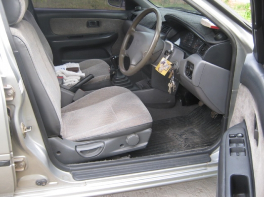 ขายครับ  SANNY  เครื่อง 1500 cc  หัวฉีด ติดแกส LPG  ทุกอย่างตรงเล่ม โทร  0836613829