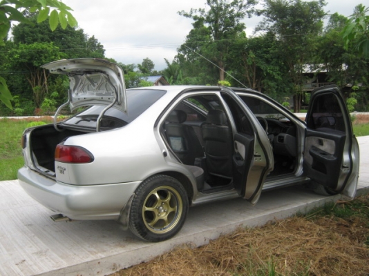 ขายครับ  SANNY  เครื่อง 1500 cc  หัวฉีด ติดแกส LPG  ทุกอย่างตรงเล่ม โทร  0836613829