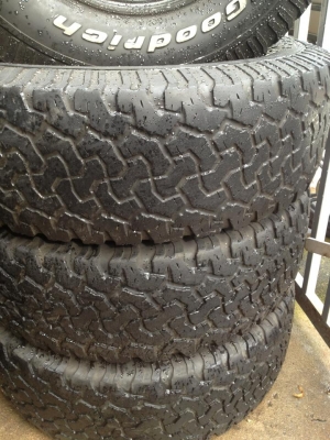 ขายยางBF ALL 265-75-16 ปี08 ทั้งชุด ถูกๆ 6500 ขายยางBF ALL 265-75-16 ปี08 ทั้งชุด ถูกๆ 6500