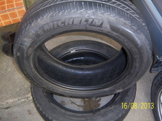 ยางสวยๆ ครับ 215 55 R17  ปี 11