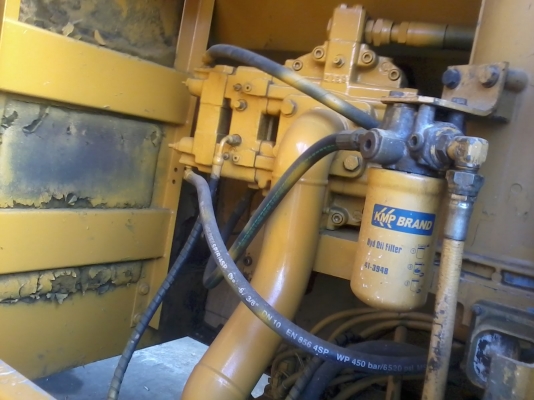 Cat 320 B ระบบไฟฟ้าเลิกใช้เอวแน่นใบสั้นเครื่องเดิมบูมอาร์มปะตามรูปภาพลอนเลอร์อยู่ครบสีเก้บทำเป็นบางส่วนทำงานได้ปกติ