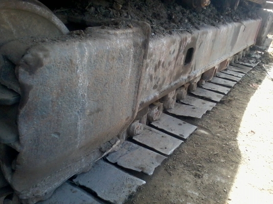 Cat 320 B ระบบไฟฟ้าเลิกใช้เอวแน่นใบสั้นเครื่องเดิมบูมอาร์มปะตามรูปภาพลอนเลอร์อยู่ครบสีเก้บทำเป็นบางส่วนทำงานได้ปกติ