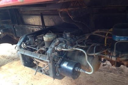 HINO FB 145 HP JO5C หกล้อดั๊มพ์ กระบะดั๊มพ์เหล็ก 4 ตันความยาว 3.70 เมตรสภาพดี เครื่องแห้งแรงดีไม่มีเยิ้ม ภายในเก๋งคอนโซลสวย พวงมาลัยเพาเวอร์ เบรคทริ๊ปฟี้ครบ ช่วงล่างคัชซีสวยไม่มีผุไม่มีดาม เฟืองท้ายกับคานหน้าติดใหญ่ติด F ครบแล้วพร้อมใช้งาน ยาง 8.25 ขอบ 16