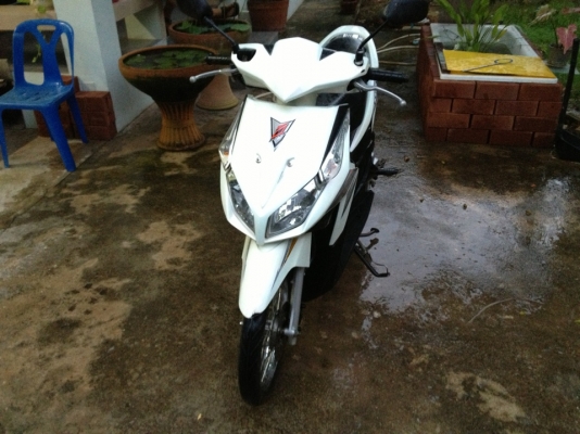 ขาย คลิก 115i