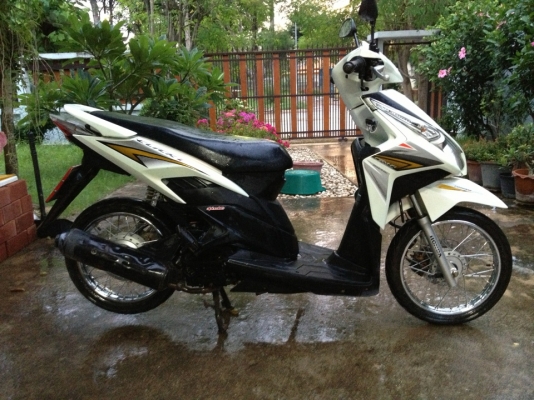 ขาย คลิก 115i