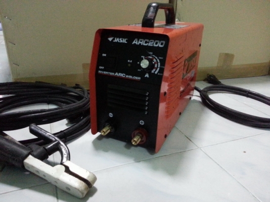 เครื่องเชื่อมระบบอินเวอร์เตอร์ยี่ห้อ JASIC รุ่นARC200 สภาพพร้อมใช้งานครับ