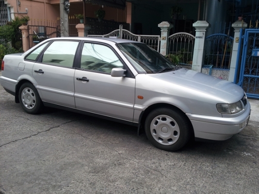 ขาย VOLKSWAGEN PASSAT GL 2.0 ตัวท๊อป สภาพดีมาก ราคาต่อรองได้