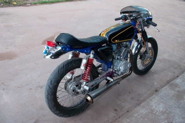 ขาย คาเฟ่เครื่องLifan200 อินวอย หล่อๆ ของแต่งเต็มเครื่องฟิตแรงๆ สตาร์ทมือ