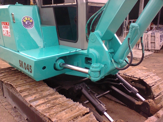 ขายแม๊คโค KOBELCO SK 045  สภาพเก่านอกเก็บสีใหม่