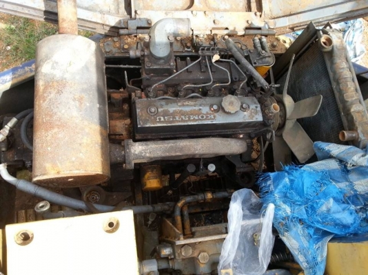 ต้องการขายรถแม็กโค PC 60-5   3คัน 750000 บาท