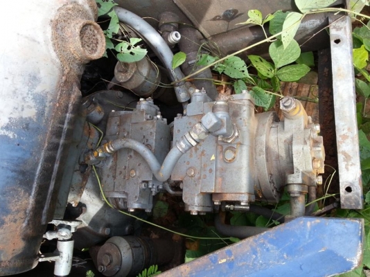 ต้องการขายรถแม็กโค PC 60-5   3คัน 750000 บาท