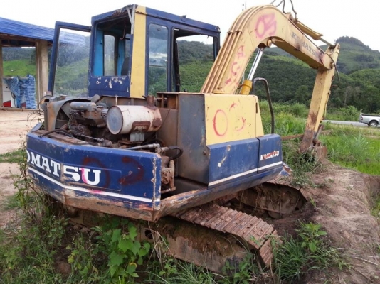 ต้องการขายรถแม็กโค PC 60-5   3คัน 750000 บาท