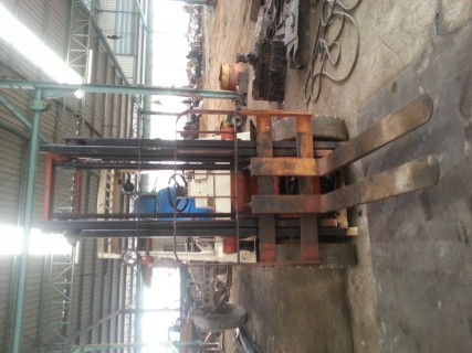 ขายรถ Folklift นิสสัน ยกได้ 3.5 ตัน เสาสูง 3.3 เมตร เครื่องดี