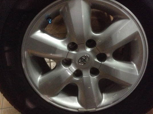 ขายแม็กพร้อมยาง ฟอจูนเนอร์15000