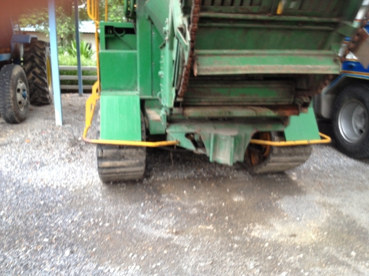 ขายรถตัดอ้อย250แรงรถใช้2ปี พร้อมใช้หรือแลกกับรถสิบล้อพ่วง