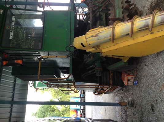 ขายรถตัดอ้อย250แรงรถใช้2ปี พร้อมใช้หรือแลกกับรถสิบล้อพ่วง