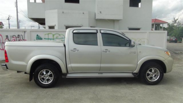 Vigo 4 ประตู 3.0 ปี 2004