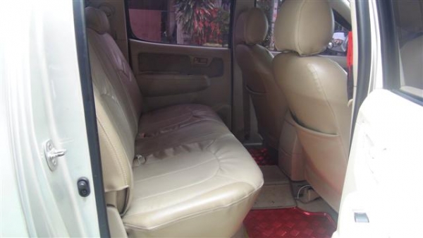 Vigo 4 ประตู 3.0 ปี 2004