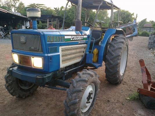 ขายด่วนรถไถนาคูโบต้า L3602DT 4WD 4X4 เพาเวอร์สวยๆพร้อมใช้รถไร่ไม่เคยลงนาสวยๆครับ