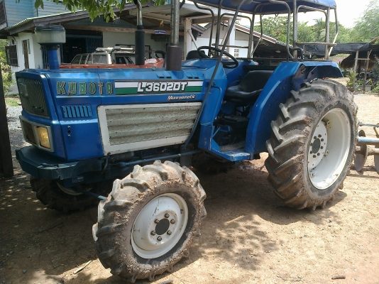 ขายด่วนรถไถนาคูโบต้า L3602DT 4WD 4X4 เพาเวอร์สวยๆพร้อมใช้รถไร่ไม่เคยลงนาสวยๆครับ